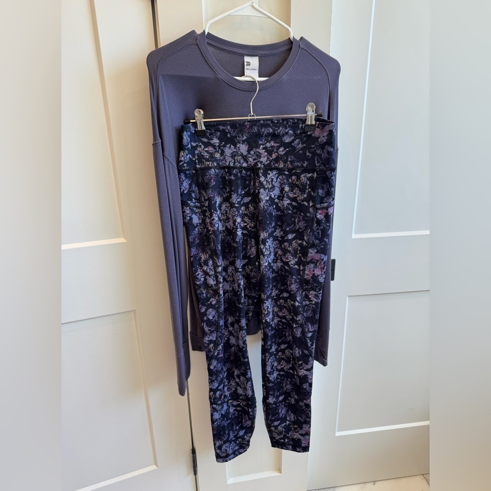 Sweatshirt and Leggings Set - Purple and Black Leggings with Stretchy Fit​​​​​